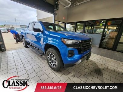 Used 2023 Chevrolet Colorado Z71 w/ Z71 Convenience Package 2