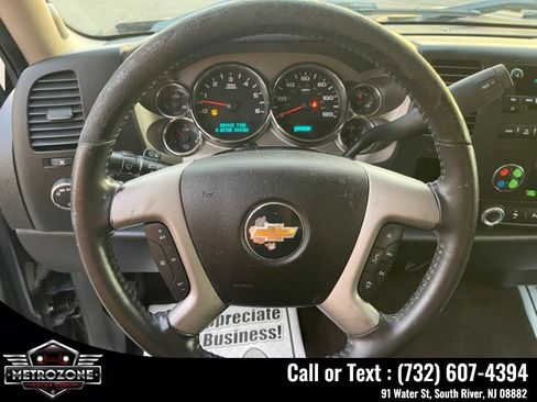 Used 2011 Chevrolet Silverado 1500 LT w/ Texas Edition RWD image 24