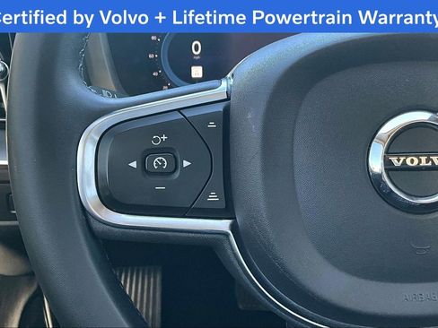 Used 2023 Volvo XC60 B5 Core image 25
