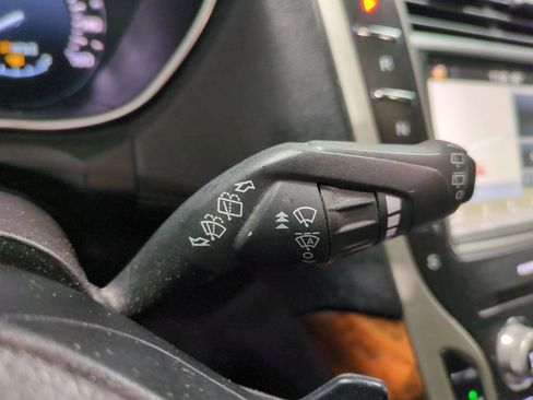 Used 2017 Lincoln MKX Reserve w/ Lincoln MKX Climate Package image 33