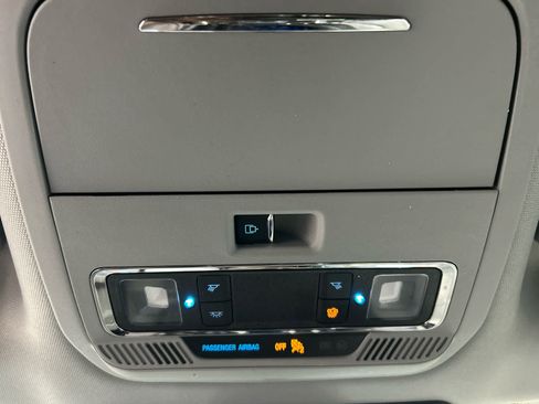 Used 2022 Ford F150 Lariat w/ Equipment Group 502A High AWD/4WD image 6