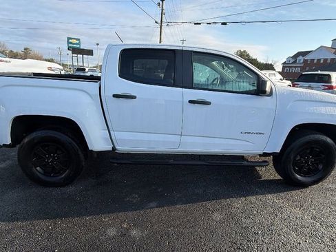 Used 2020 GMC Canyon 2WD Crew Cab w/ Convenience Package image 4