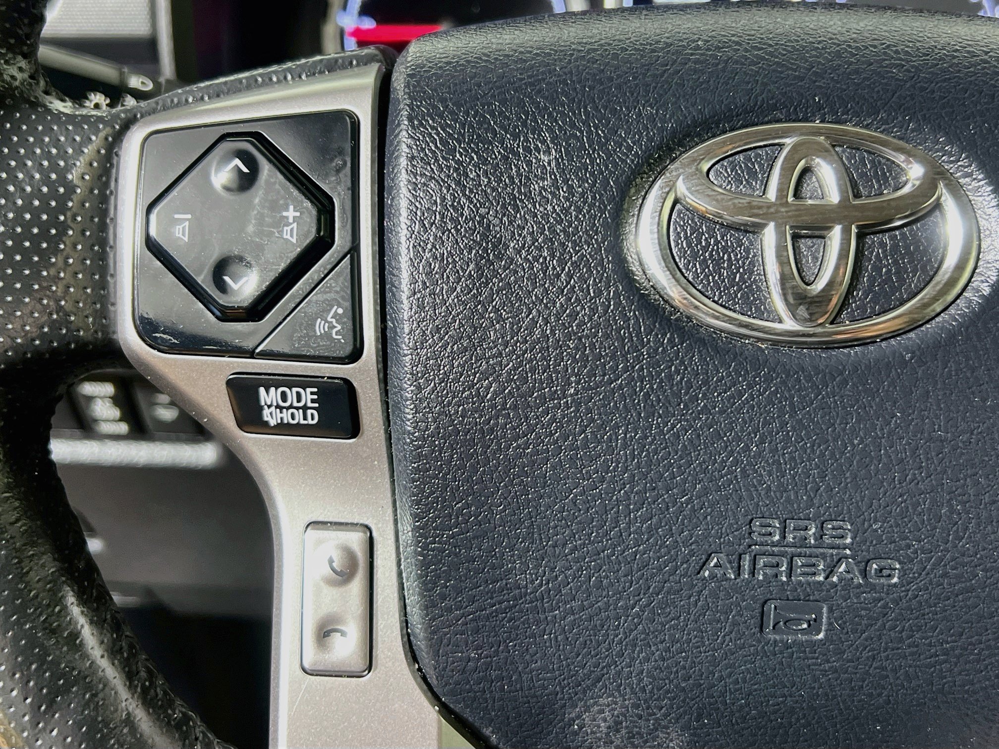 Used 2024 Toyota 4Runner Limited RWD image 18