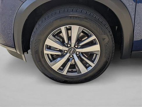 Used 2025 Nissan Pathfinder SL image 23