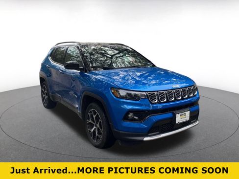 Used 2025 Jeep Compass Limited image 1