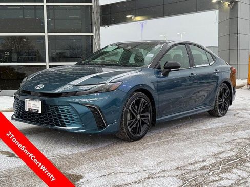 Used 2025 Toyota Camry XSE image 8