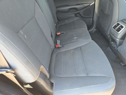 Used 2020 Kia Sorento S FWD image 18