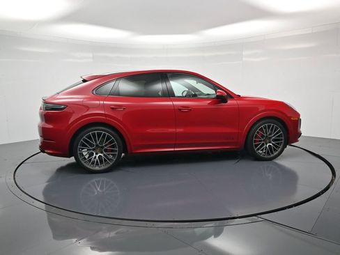Used 2021 Porsche Cayenne GTS AWD/4WD image 31