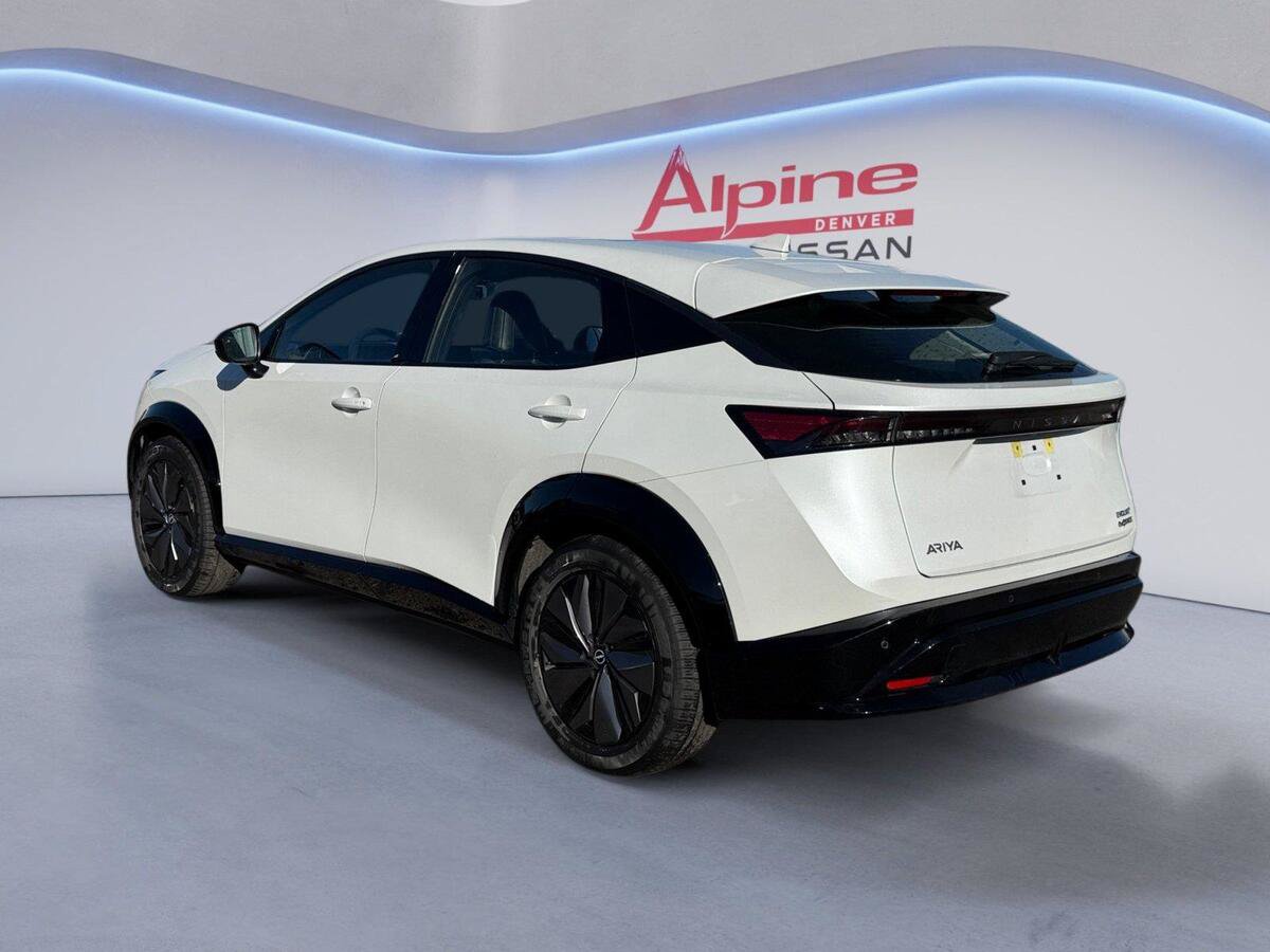 Used 2024 Nissan Ariya AWD image 3