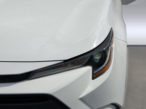 Used 2023 Toyota Corolla LE FWD image 12
