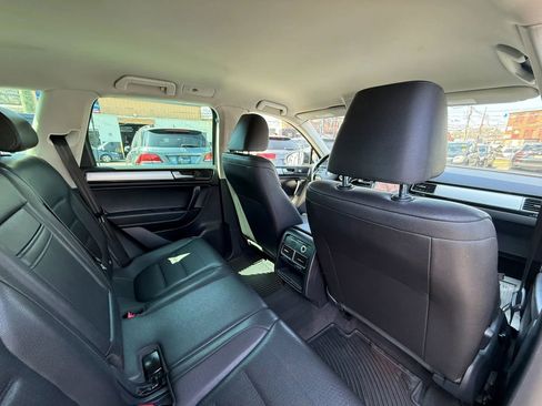 Used 2012 Volkswagen Touareg Sport AWD/4WD image 48