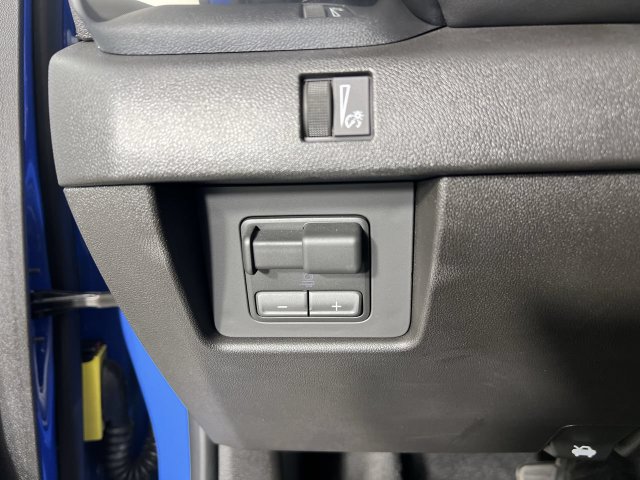 Used 2026 GMC Canyon Elevation RWD image 18