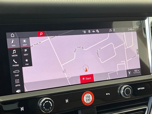 Used 2026 Porsche Macan image 13