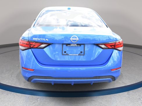 Used 2025 Nissan Sentra SV FWD image 8