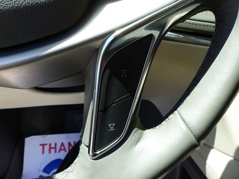Used 2021 Cadillac XT5 Premium Luxury w/ LPO, Floor Liner Package AWD/4WD image 31