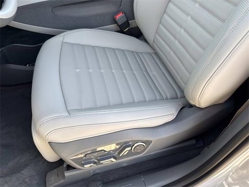 New 2026 Kia EV9 Land image 14