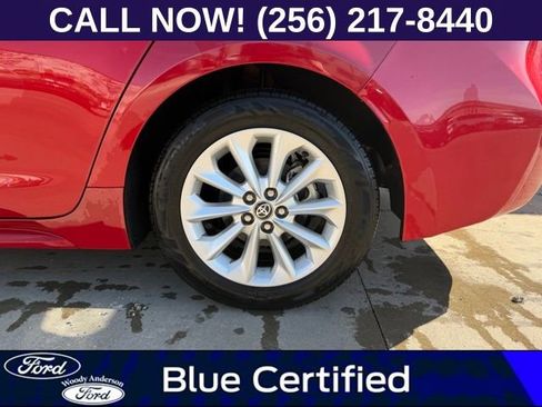 Used 2021 Toyota Corolla LE w/ LE Premium Package image 7
