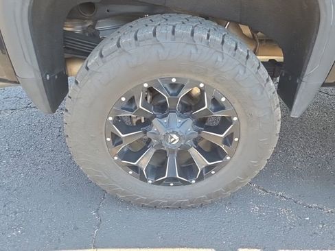 Used 2020 GMC Sierra 2500 Denali w/ Denali Ultimate Package AWD/4WD image 9
