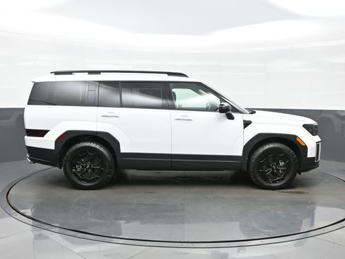Used 2025 Hyundai Santa Fe XRT image 7