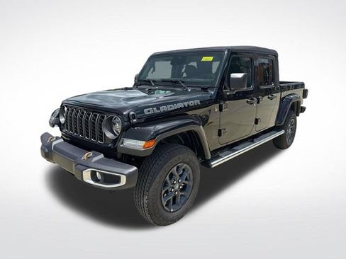 New 2026 Jeep Gladiator Sport AWD/4WD image 3