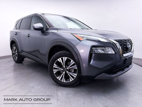 Used 2023 Nissan Rogue SV FWD image 2