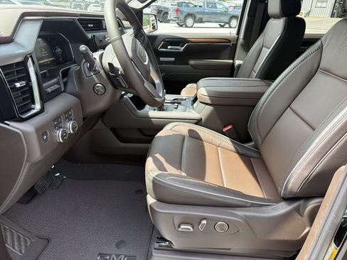 New 2026 GMC Sierra 1500 Denali w/ Technology Package AWD/4WD image 10
