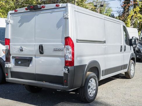 New 2025 RAM ProMaster 2500 w/ Quick Order Package 22G SLT image 4