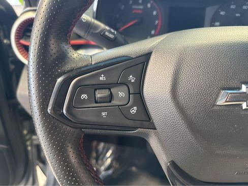Used 2024 Chevrolet Trax RS w/ Driver Confidence Package FWD image 19