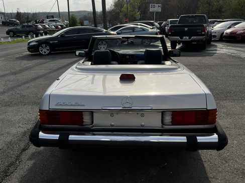 Used 1987 Mercedes-Benz 560 SL image 10