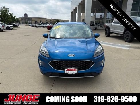 Certified 2020 Ford Escape Titanium AWD/4WD image 2