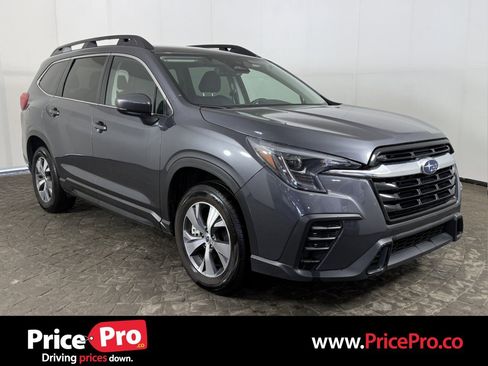 Used 2025 Subaru Ascent Premium AWD/4WD image 1