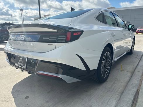 New 2026 Hyundai Sonata Limited FWD image 4