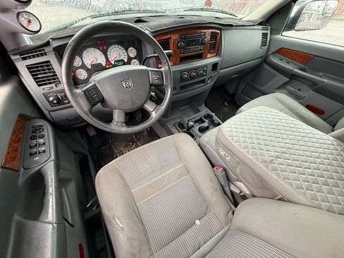 Used 2006 Dodge Ram 2500 Truck SLT image 17