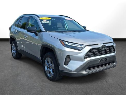 Certified 2025 Toyota RAV4 LE AWD/4WD image 3