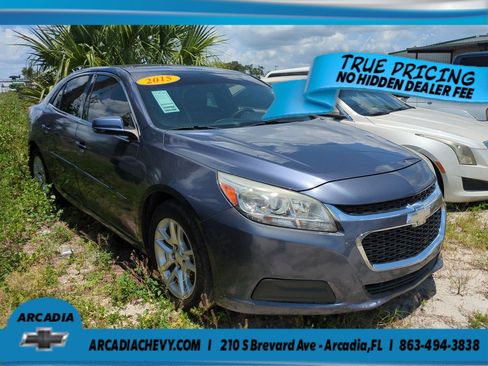 Used 2015 Chevrolet Malibu LT w/ Power Convenience Package FWD image 2