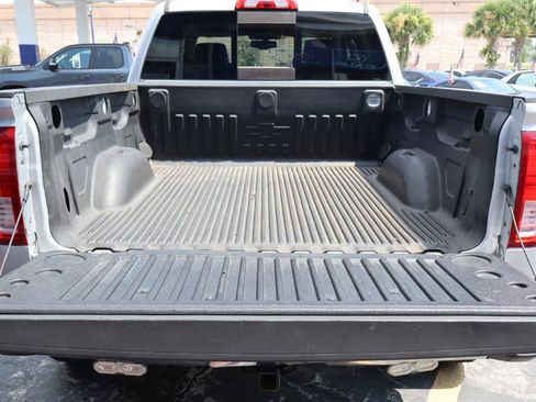 Used 2017 Chevrolet Silverado 1500 LTZ AWD/4WD image 10