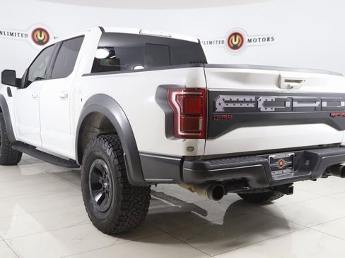 Used 2018 Ford F150 Raptor w/ Equipment Group 802A Luxury image 4