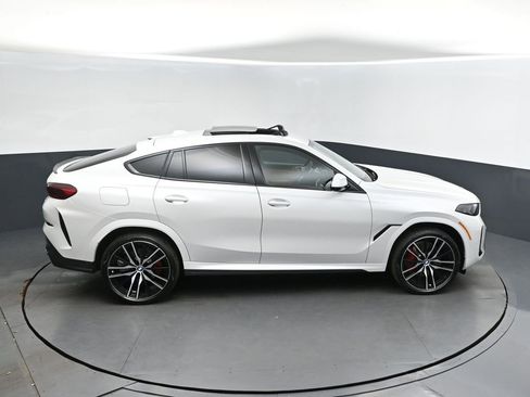 New 2026 BMW X6 xDrive40i w/ Climate Comfort Package image 35