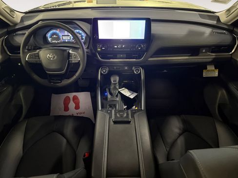 New 2026 Toyota Grand Highlander Limited FWD image 13