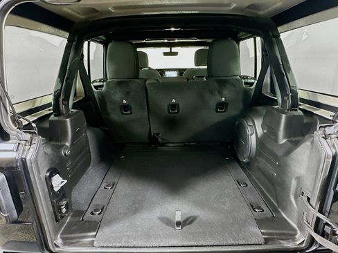Used 2022 Jeep Wrangler Unlimited Sport AWD/4WD image 27