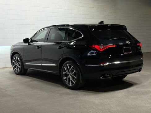 Used 2024 Acura MDX FWD w/ Technology Package image 3