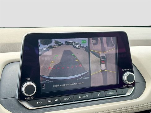 Used 2021 Nissan Rogue SV image 15