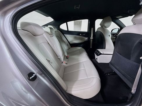 Used 2023 Genesis G70 2.0T AWD/4WD image 34