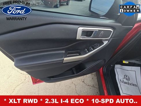Used 2021 Ford Explorer XLT image 11