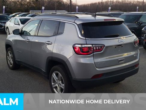 Used 2024 Jeep Compass Latitude image 5