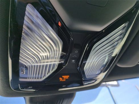 Used 2021 BMW X5 xDrive40i w/ M Sport Package image 24