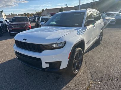 Used 2023 Jeep Grand Cherokee L Laredo
