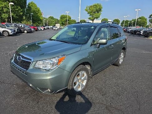 Used 2016 Subaru Forester 2.5i Limited AWD/4WD image 4