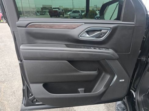 Used 2023 Chevrolet Tahoe Z71 w/ Luxury Package image 11