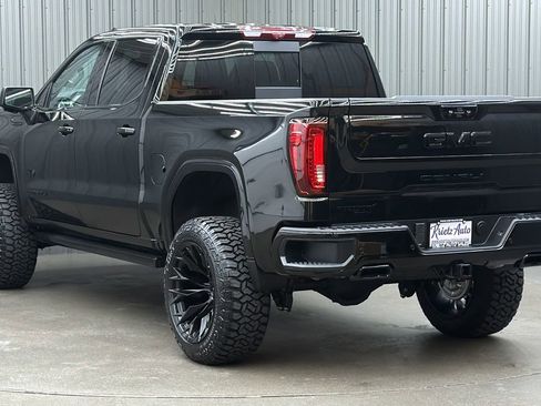 Used 2025 GMC Sierra 1500 Denali w/ Denali Reserve Package image 3